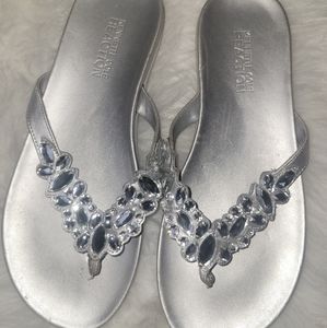 Kenneth Cole silver sandles, size 8